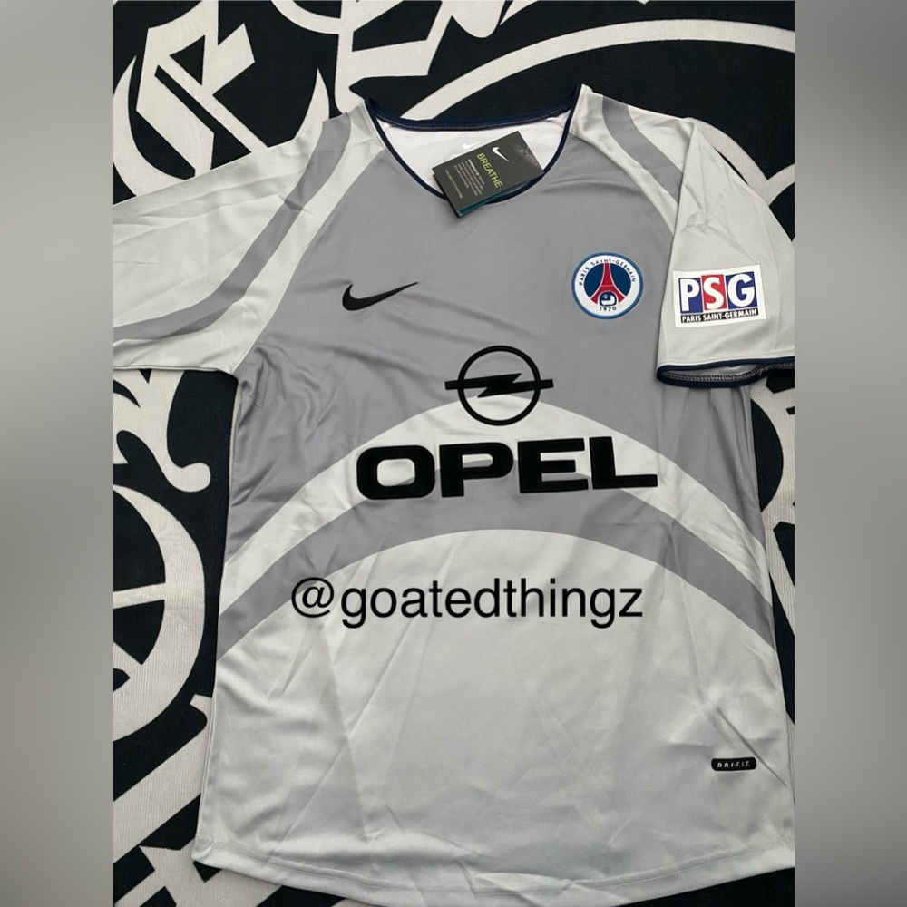 Nike Ronaldinho #21 Paris Saint Germain F.C PSG 2001/2002 Away Soccer Jersey kit